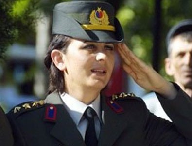 Jandarmanın ilk kadın komutanı da şehit oldu