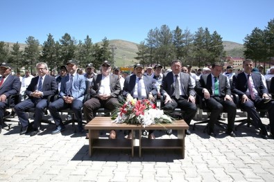 Üreticilere Bin 360 Adet Arılı Kovan Dağıtıldı