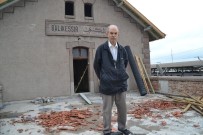 FRANSıZCA - 100 Yıllık Garda Arap Ve Fransız İmzası