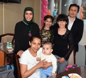 ERDAL AYAYDıN - Başkan Yazıcı Ve Eşi, Yetimleri Sevgiyle Sardı