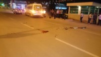 Motosiklet Minibüse Arkadan Çarptı Açıklaması 1 Ölü,1 Yaralı