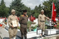 MUSTAFA APAYDIN - Şehit Tümgeneral Aydoğan Aydın'ın Mezarı Başında Nöbet