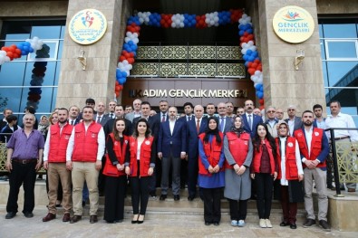 Türkiye'nin En Büyük Gençlik Merkezinin Tanıtımı Yapıldı