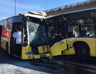 İstanbul'da metrobüs kazası