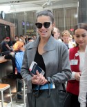 ADRİANA LİMA - İstanbul'da Uçağını Kaçıran Adriana Lima Bir Gün Gecikmeyle Miami'ye Gitti
