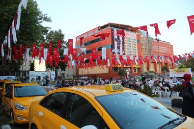 Beykoz Belediyesi Taksicilere İftar Programı Düzenledi