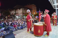 HACIVAT VE KARAGÖZ - Mobil Sahne Turlarına Devam Ediyor