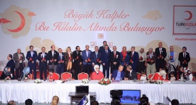 Türk Kızılay'ından Sultangazi Belediyesine Altın Madalya