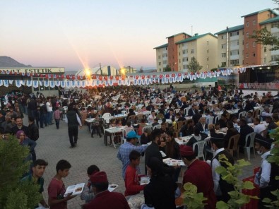 Tuşba'da 'Kardeşlik Sofrası'na Yoğun İlgi