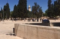Yahudi Öğrenciler El-Aksa Camii'ni Bastı
