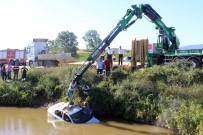 TIR ŞOFÖRÜ - Gölete Uçan Araçtaki Babasını Kurtarmak İçin Verdiği Mücadeleyi Anlattı