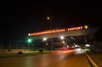 UÇAK TRAFİĞİ - Havalimanı 5 Ayda 500 Bin Yolcu Ağırladı