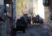 KıRALAN - Lice'de 18 Köyde Sokağa Çıkma Yasağı Kaldırıldı