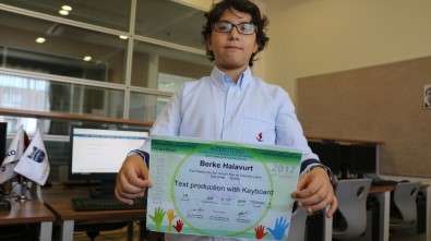 Dünya Hızlı Yazma Şampiyonu Gaziantep'ten