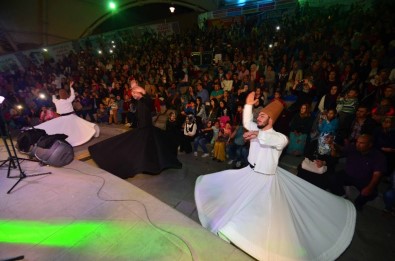 Pursaklar'da Sanatçılar Halkla Buluşuyor