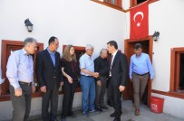 AZMI ÇELIK - Balkan Göçmenleri Derneği'ni Ziyaret Eden Vali Çelik'ten Mesaj;