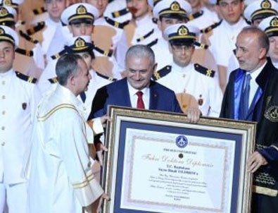 Başbakan Yıldırım'dan diploma esprisi