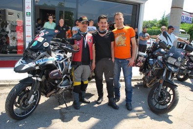 Manisa'da İki Motosiklet Tutkunu Avrupa Turuna Çıktı