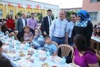 ALAATTIN AKTAŞ - Pamukkale Belediyesi'nden 2 Bin Kız Öğrenciye İftar
