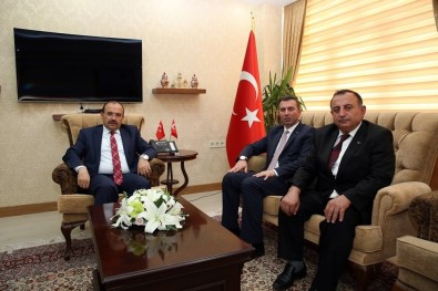 PTT Genel Müdür Yardımcısı Gürbüz Akbulut, Vali İsmail Ustaoğlu'nu Ziyaret Etti