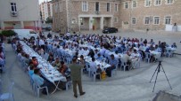 ZEKAT - Silifke Kaymakamı Şevket Cinbir, Muhtarlara İftar Yemeği Verdi
