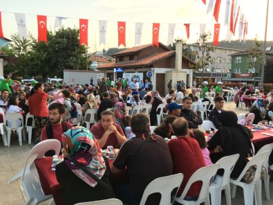 Beykoz'da Sokak İftarları Bereketi Sürüyor