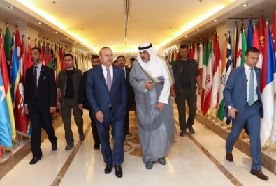 Çavuşoğlu Kuveytli Mevkidaşı El Sabah İle Görüştü