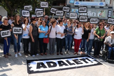 CHP Manisa'da 'Enis Berberoğlu' Eylemi