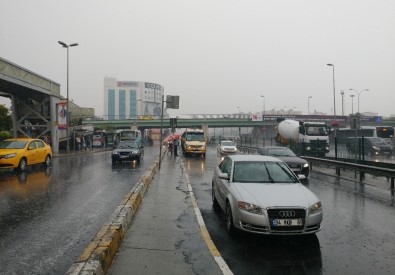 İstanbul'a Yağmur Sürprizi