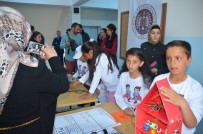 YUSUF İZZET KARAMAN - Sarıkamış'ta Geleceğin Bilim Adamları Ürünlerini Sergiledi