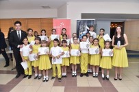 VESİKALIK FOTOĞRAF - Uşak Çocuk Sesler Korosu İzmir'de Tam Not Aldı