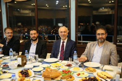 Başkan Saraçoğlu, STK'larla Sahurda Bir Araya Geldi