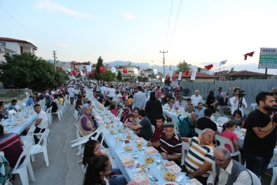 Başkan Zolan Aktepe'deki İftarda Vatandaşlarla Bir Araya Geldi