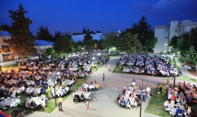 GAÜN'de Geleneksel İftar Yemeği