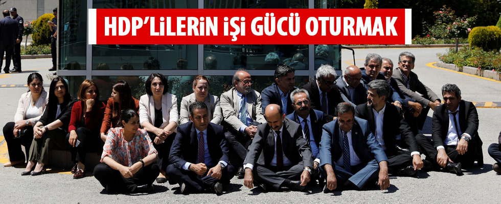 HDP, AYM önünde oturma eylemi başlattı