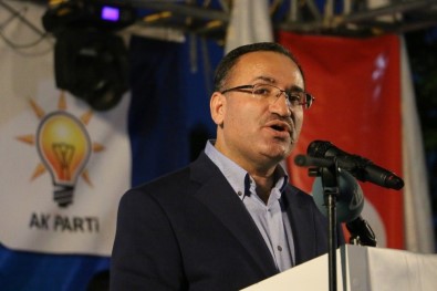 Adalet Bakanı Bozdağ Açıklaması 'FETÖ Tutuklu Örgüt Üyelerini Uydurma Rüyalarla Diri Tutmaya Çalışıyor'