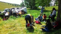 DİKKATSİZLİK - Kütahya'da Trafik Kazası Açıklaması 10 Yaralı