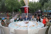ORHAN TOPRAK - Mehmetçik'ten Şehit Ve Gazi Ailelere İftar Yemeği