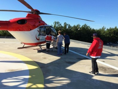 Ambulans Helikopterler 26 Günlük Bebek İçin Havalandı