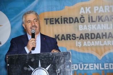 Bakan Arslan, Kapaklı'da İftar Programına Katıldı
