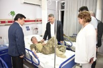 GIDA ZEHİRLENMESİ - Başkan Çerçi Ve Coşkun Sabah'tan Askerlere Ziyaret