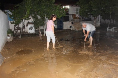 Aydın'da Evleri Jeotermal Suyu Bastı