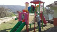ONARIM ÇALIŞMASI - İzmit'in Parklarına Bakım Onarım Çalışması