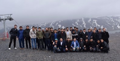 Kayseri Safa Genç Ortam Derneği'nden Erciyes'te Anlamlı Çalışma