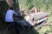 MEHMET KARAKAYA - Otomobil Köprüden Uçtu Açıklaması 8 Yaralı