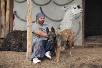 MUHABBET KUŞU - Ankara'da Hasta Hayvanlardan Oluşan Farklı Bir Çiftlik