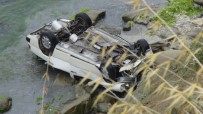 ALI GEZER - Tekirdağ'da Otomobil Uçuruma Yuvarlandı Açıklaması 2 Yaralı