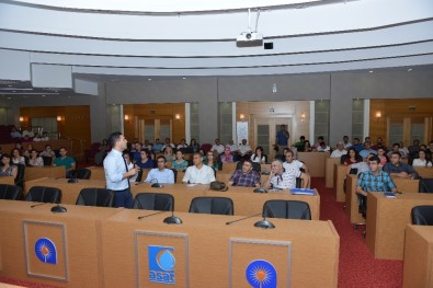 TÜGVA'dan Etkili İletişim Ve Hitabet Konferansı