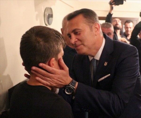 Şampiyonluk kupasını şehidin mezarına götürdüler