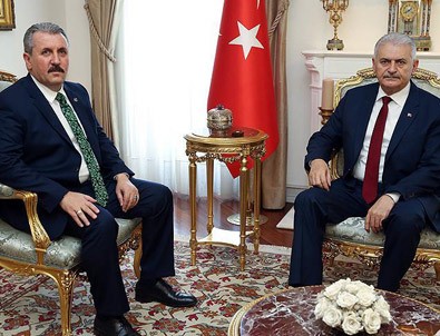 Başbakan Yıldırım BBP Genel Başkanı Destici'yi kabul etti